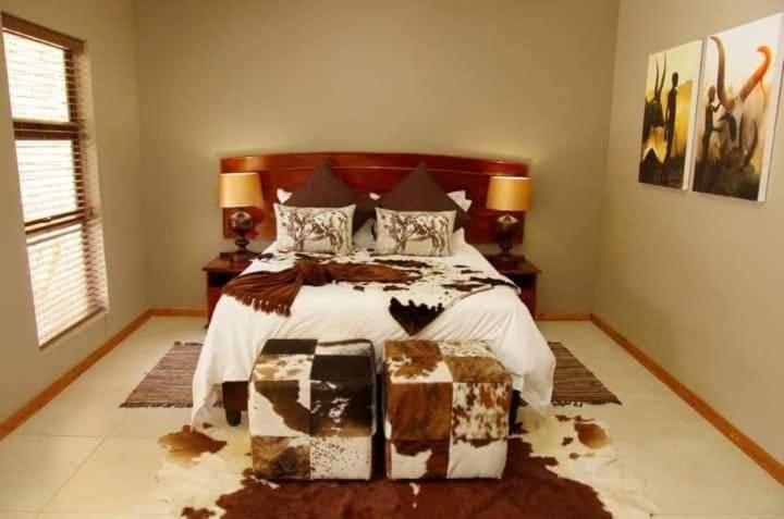 Meyers Guesthouse Jwaneng Ngoại thất bức ảnh